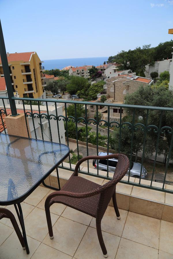 Apartmani Irena Petrovac Exterior foto